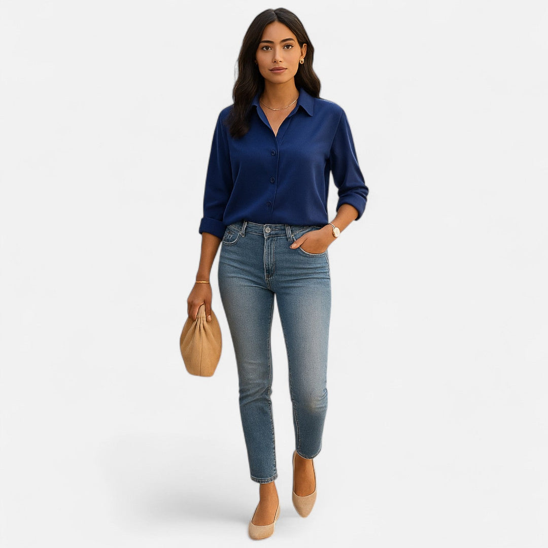 Classic Women's Collared Blouse – Fluid Silhouette, Elegant and Sophisticated Style
