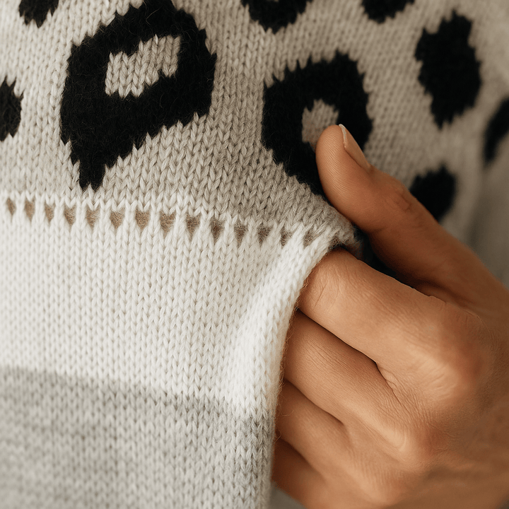 Emma & Rose leopard print knit sweater — women's knitwear