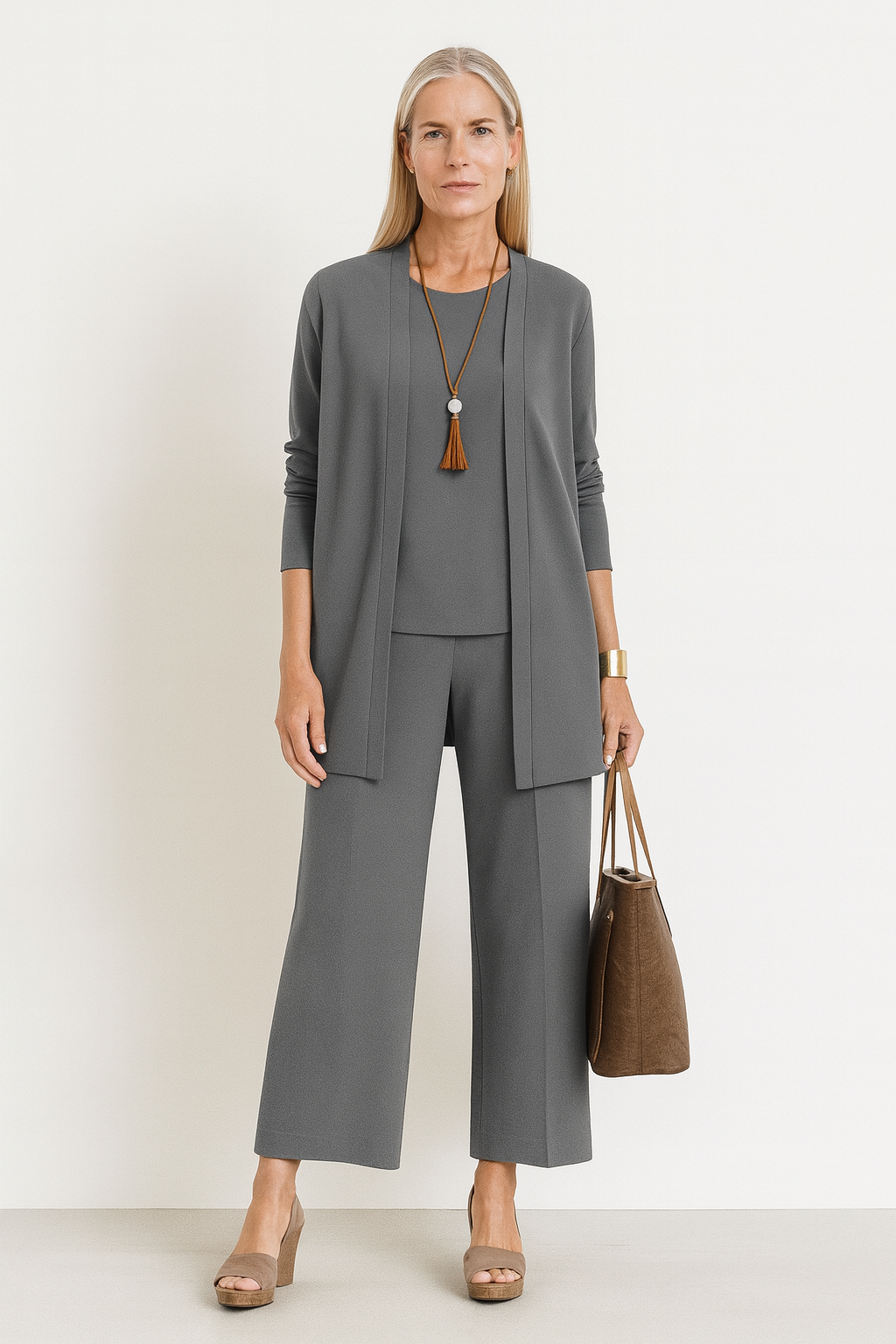 Bella | Women's Minimalist Three-Piece Lounge Set