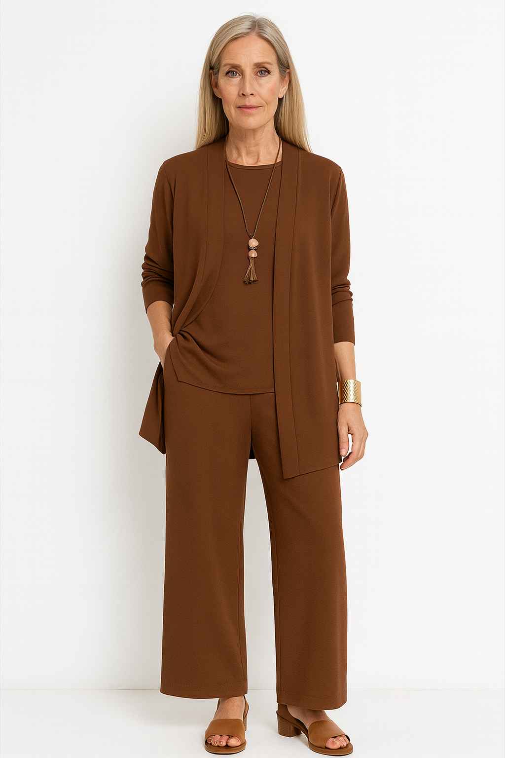 Bella | Women's Minimalist Three-Piece Lounge Set