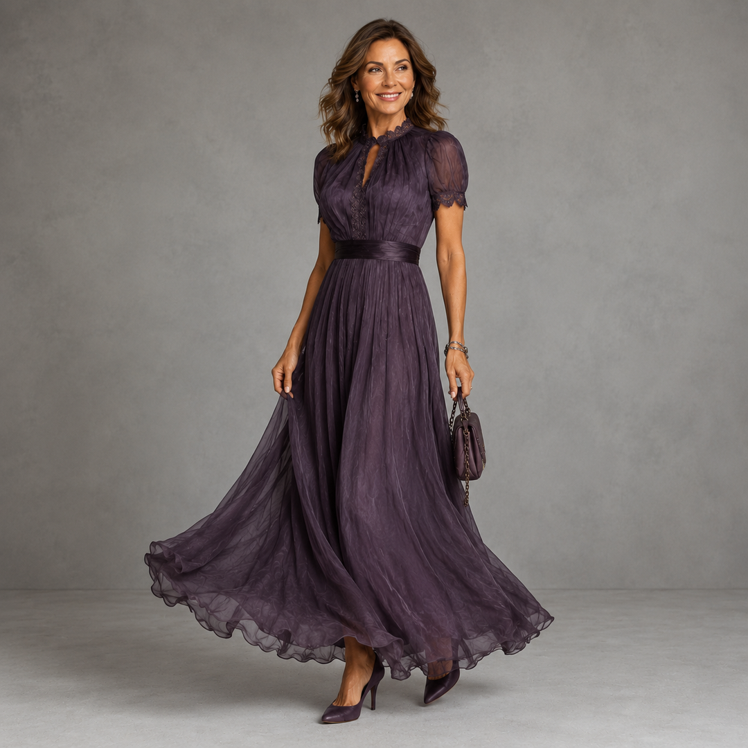 Emma & Rose Cape Town Kelly maxi dress in flowing fabric, featuring a stylish and elegant design perfect for summer occasions.