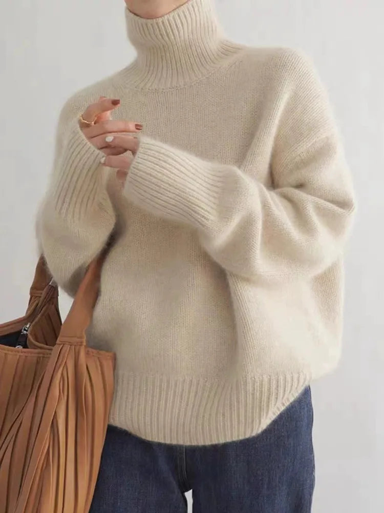 EMERSON – COZY HIGH-NECK RELAXED SWEATER