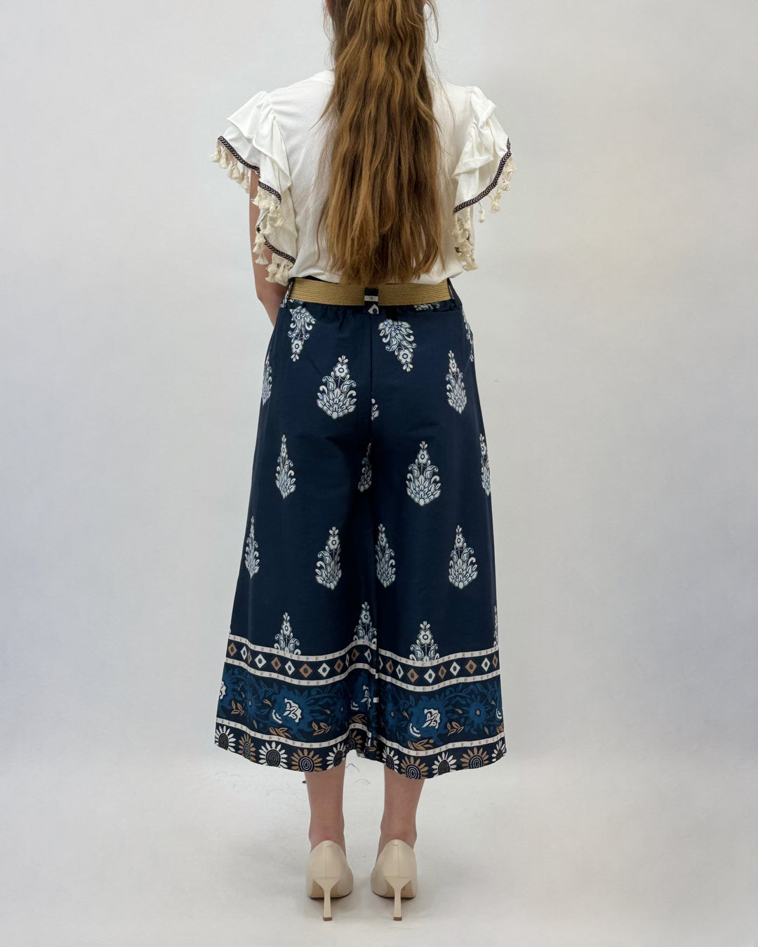 Marisa™  |  Embroidered Trousers Belt Detail