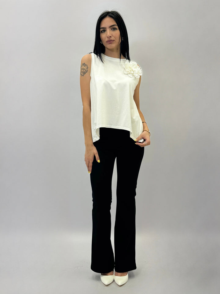 Orla™  |  Comfortable Tank Top Slit