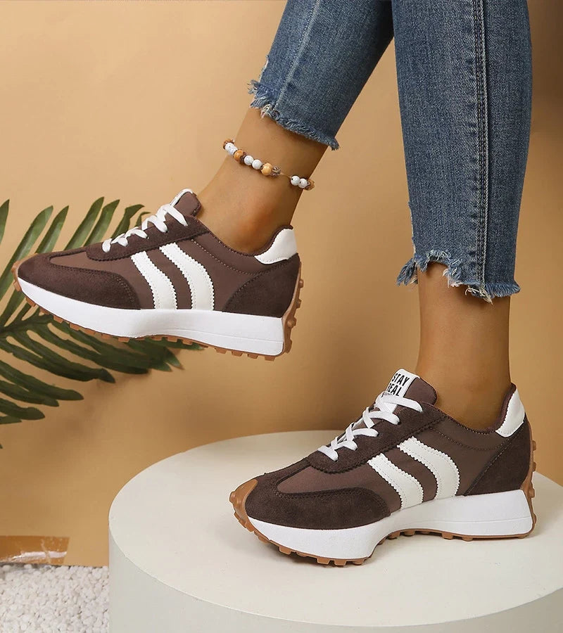 Elena | Sneakers with Intelligent Fatigue-Reducing Sole