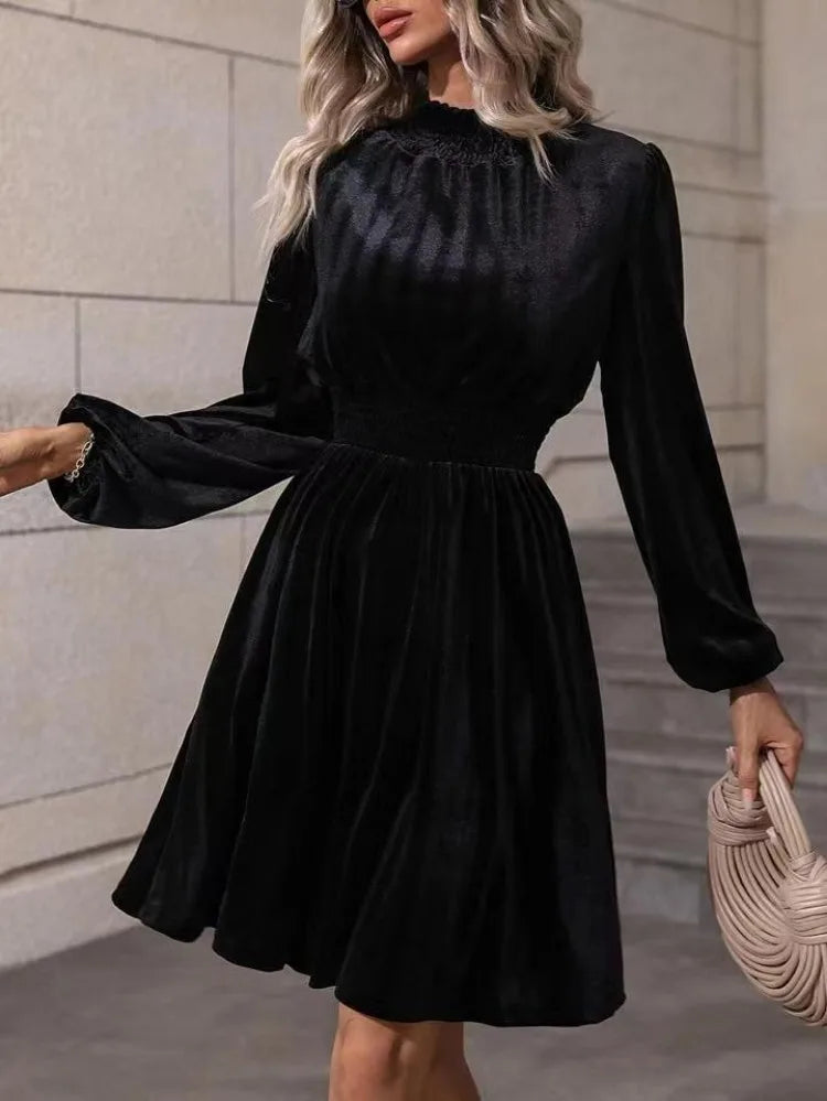 Women’s Elegant Turtleneck Midi Dress – Bella