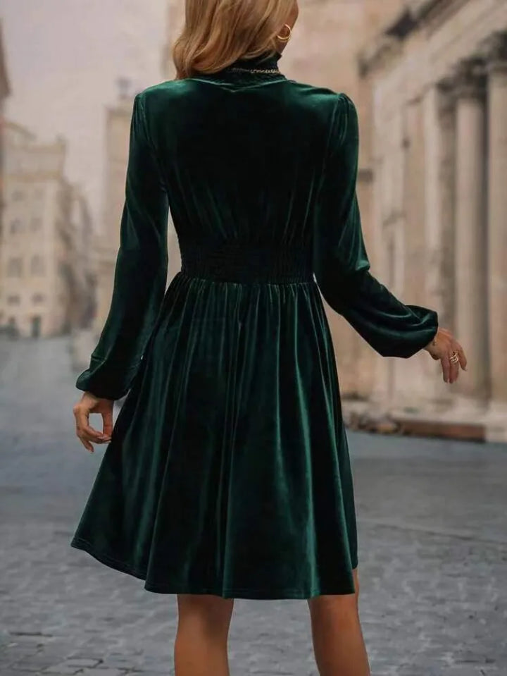 Women’s Elegant Turtleneck Midi Dress – Bella