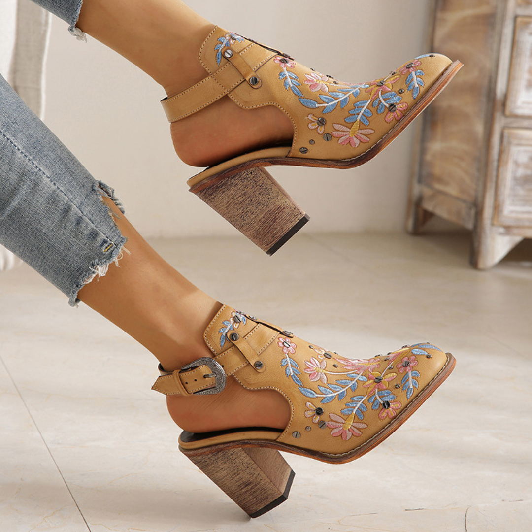 Nina - Floral Embroidery Shoes