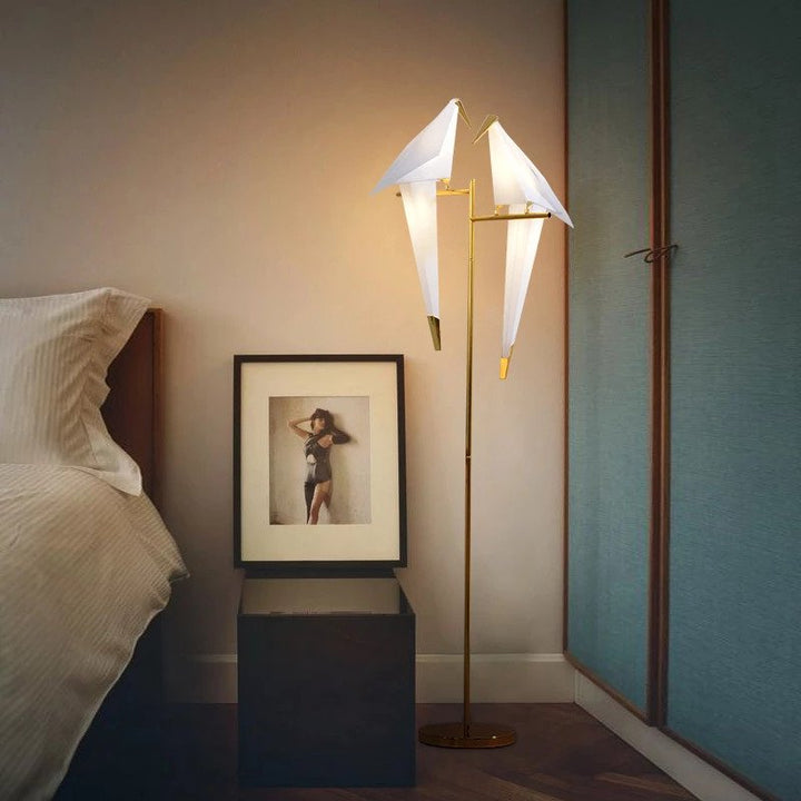 Birdy Origami Table Lamp – Warm Ambient Light and Modern Wing Design