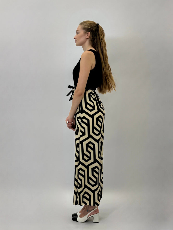 Thandi™  |  Sleeveless Dress Printed Skirt