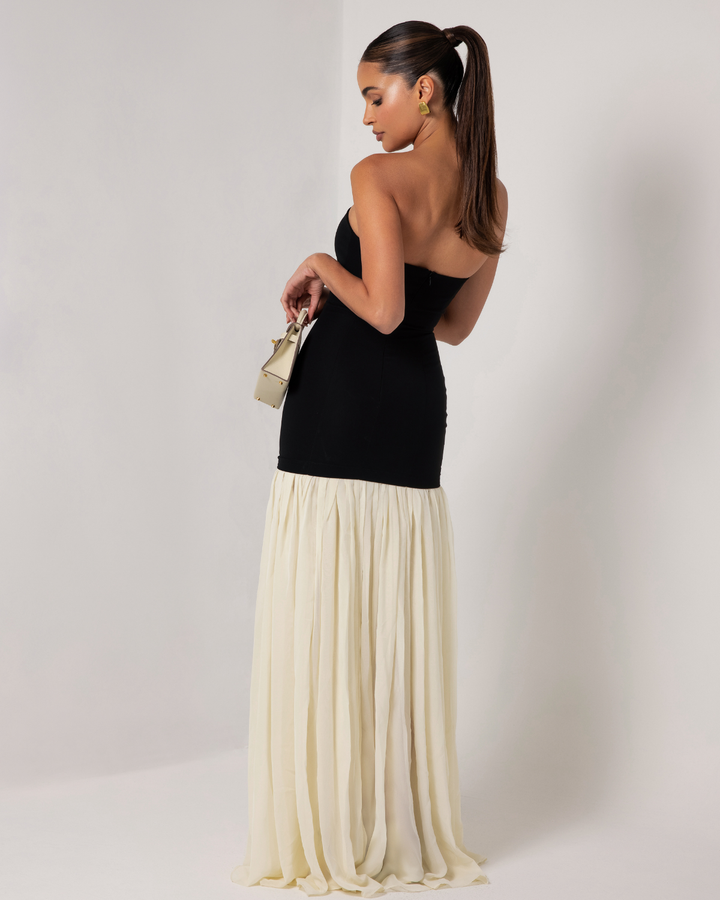 Zainab | Timeless Maxi Dress