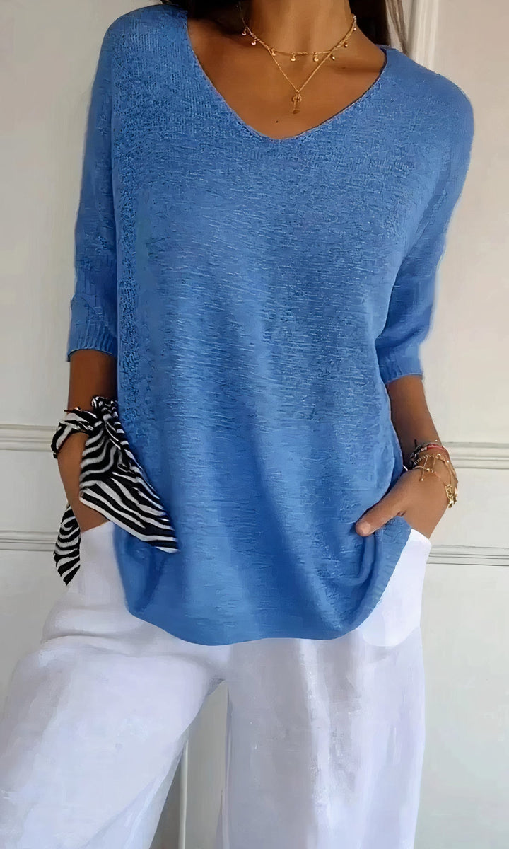 EVI - Knit Top with V-Neck