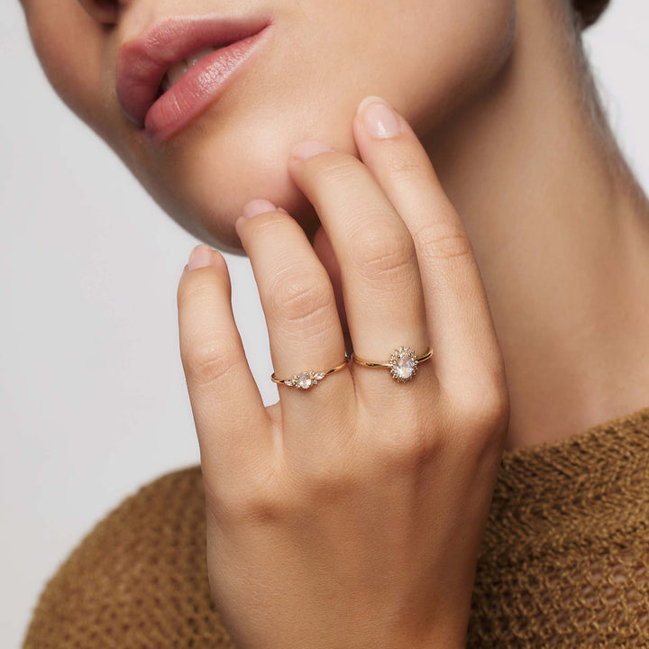 Lioravelle™  |  Violet Diamond Ring