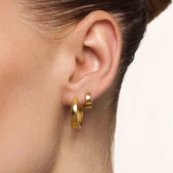 Gia Hoop Earrings Gold, view 2 - Elena Harper