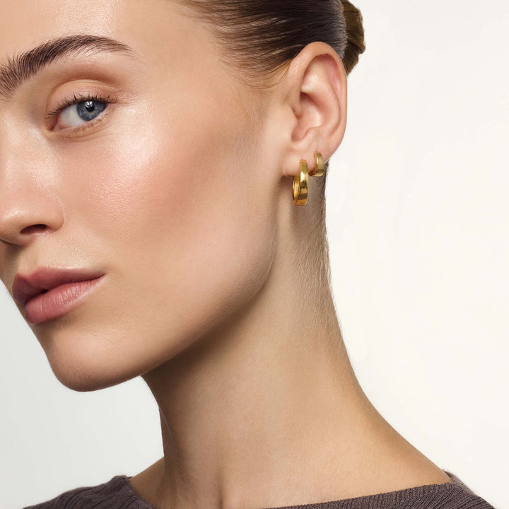 Gia Hoop Earrings Gold, view 3 - Elena Harper