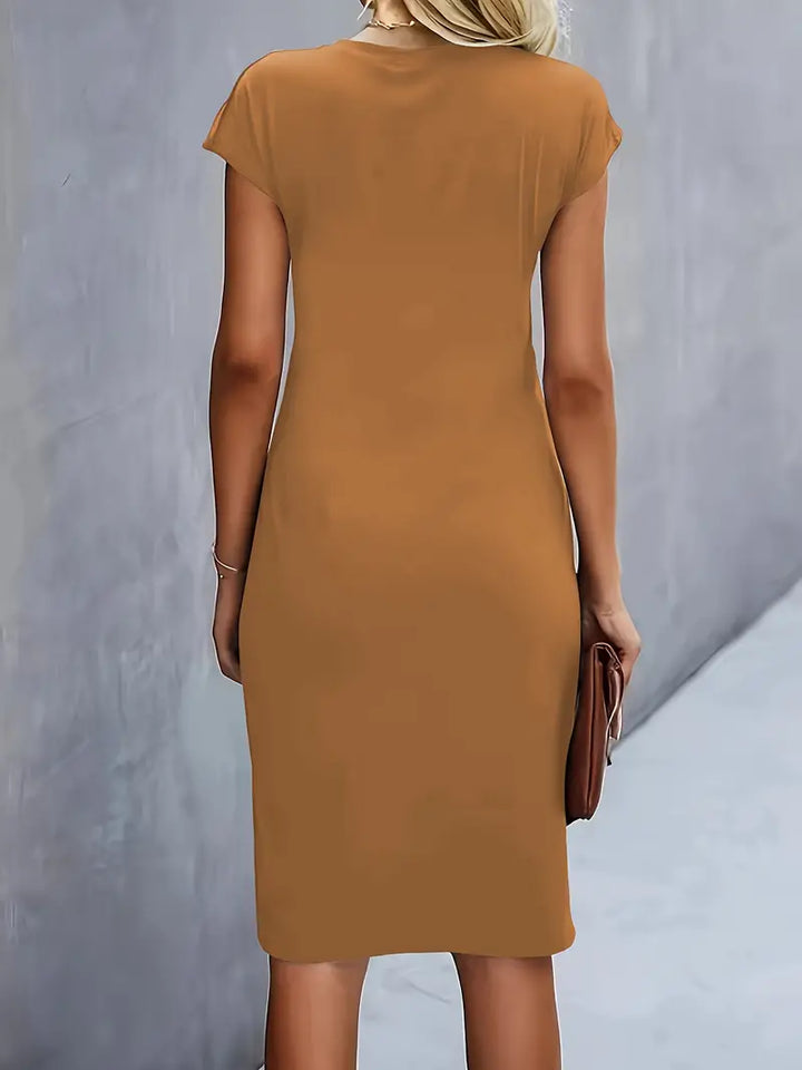 Katrien – Timeless Midi Dress with Flattering Silhouette