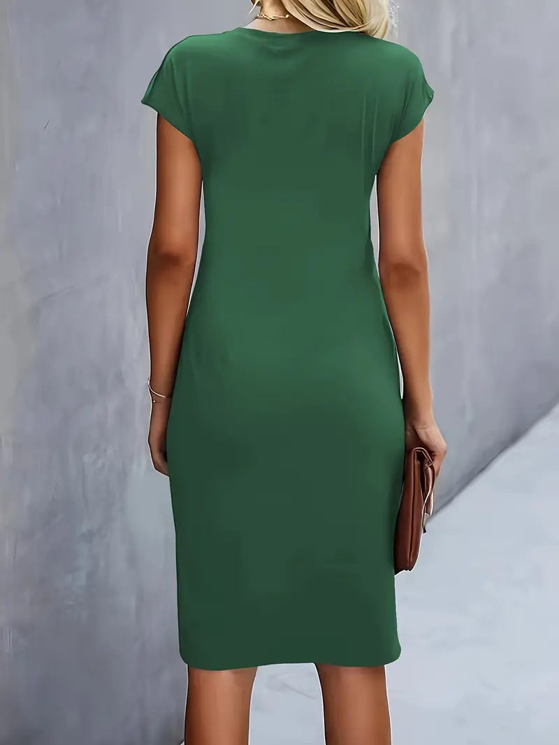 Katrien – Timeless Midi Dress with Flattering Silhouette