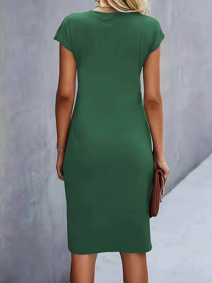 Katrien – Timeless Midi Dress with Flattering Silhouette