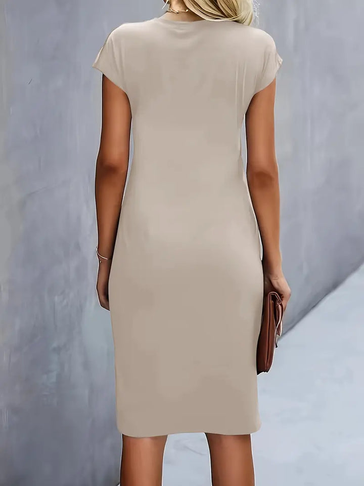 Katrien – Timeless Midi Dress with Flattering Silhouette