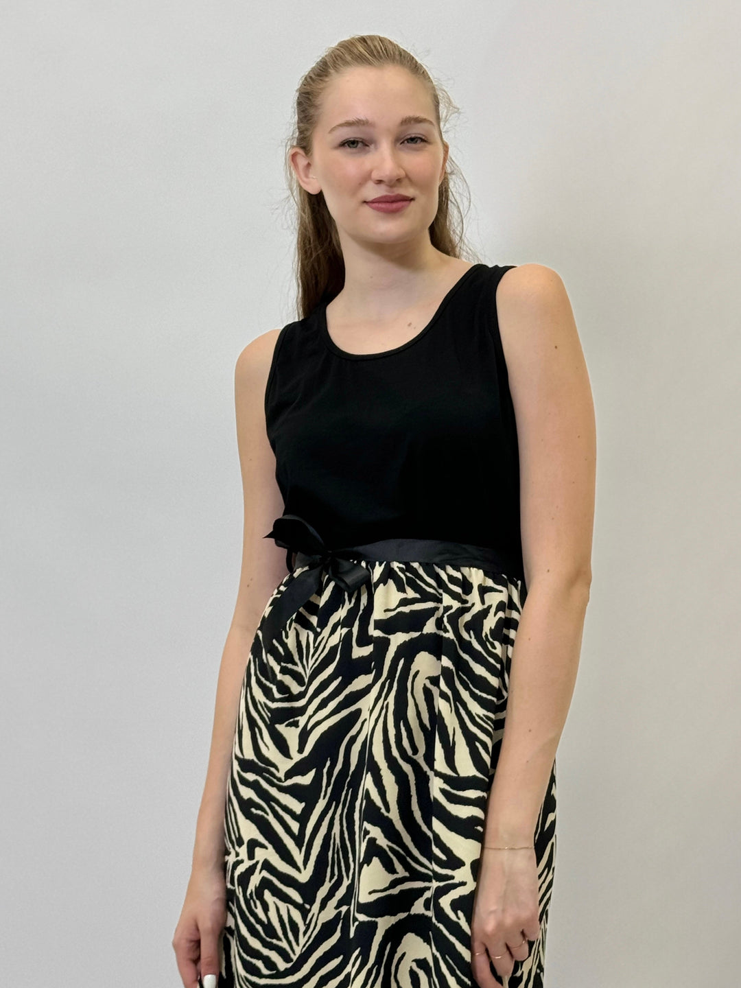 Thandi™  |  Sleeveless Dress Printed Skirt