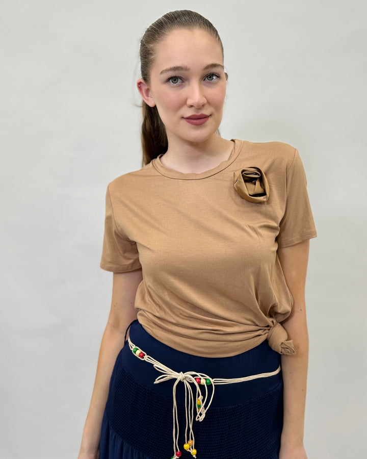 Vera™  |  Top Knot Flower