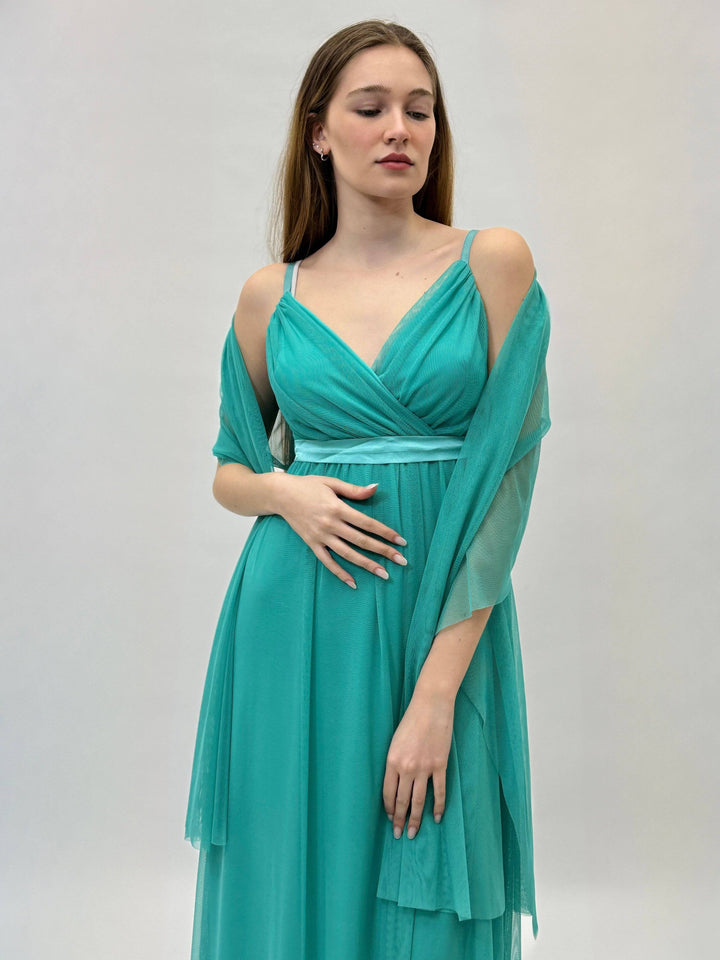 Gisella™ flowing dress by Emma & Rose Cape Town, elegant abiti with soft, flowing fabric and stylish design.