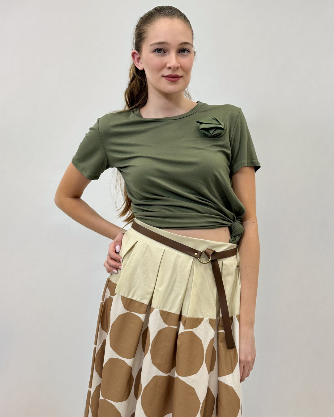 Vera™  |  Top Knot Flower