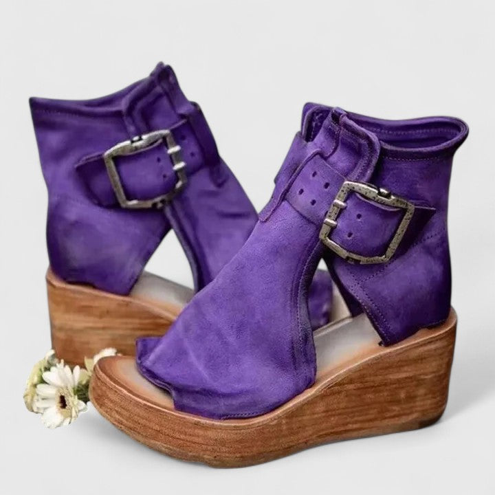 ARIANA – BOLD BUCKLE WEDGE SANDALS