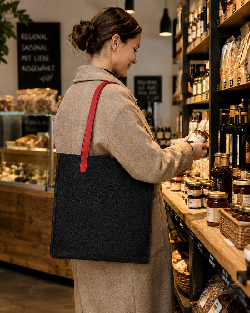 Felt bag with leather handles – durable and versatile