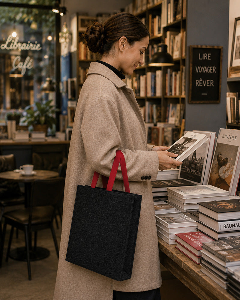 Felt bag with leather handles – durable and versatile