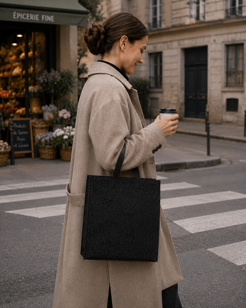 Felt bag with leather handles – durable and versatile