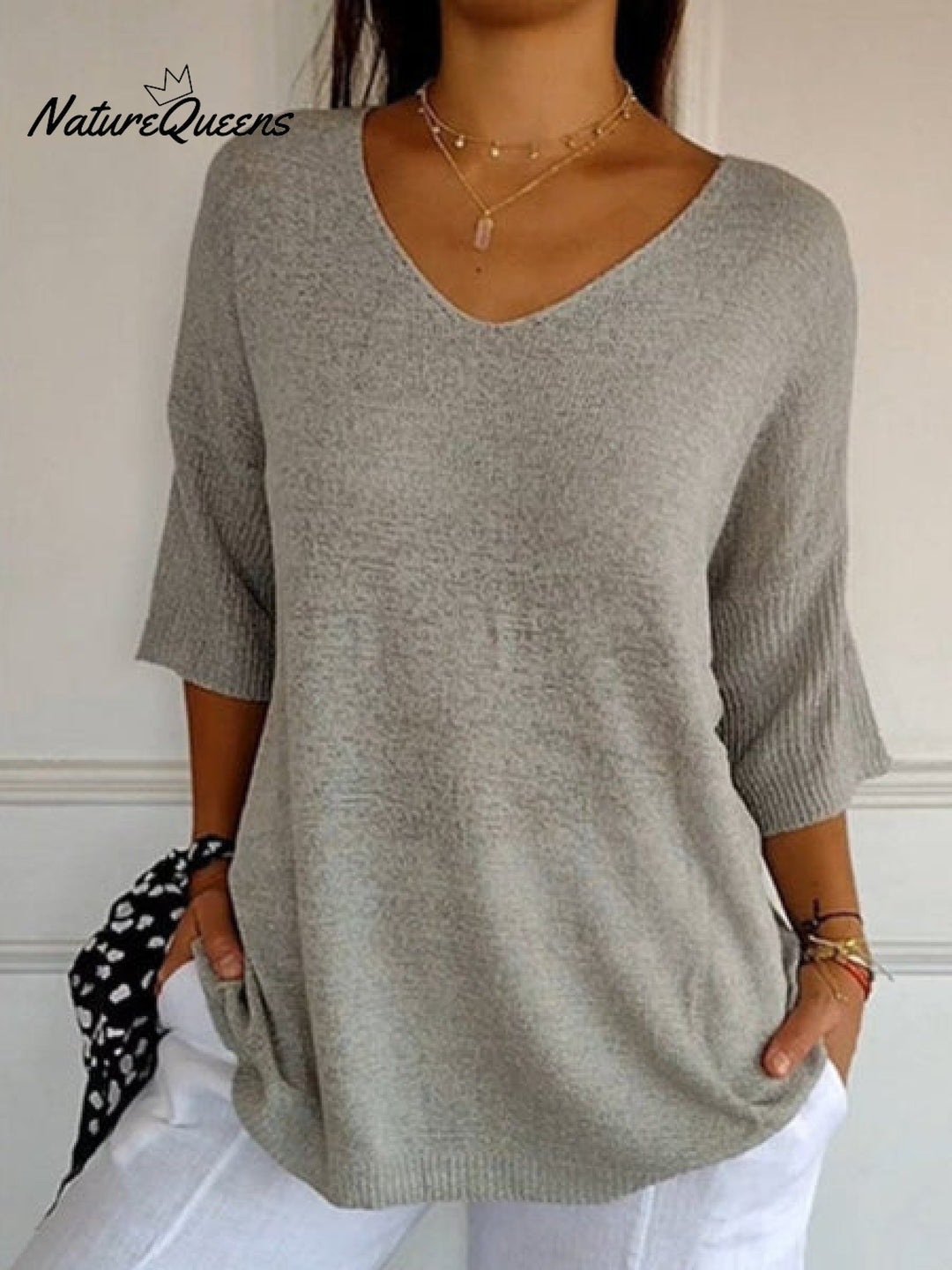Women's Solid Color Knitted 3/4 Sleeve V-neck Top