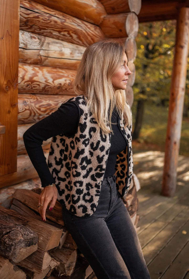 Astrd Leopard Knit Vest - Elena Harper