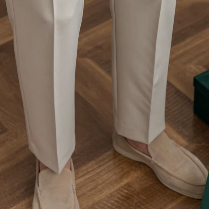 Men's Elegant Pleated Chino Trousers