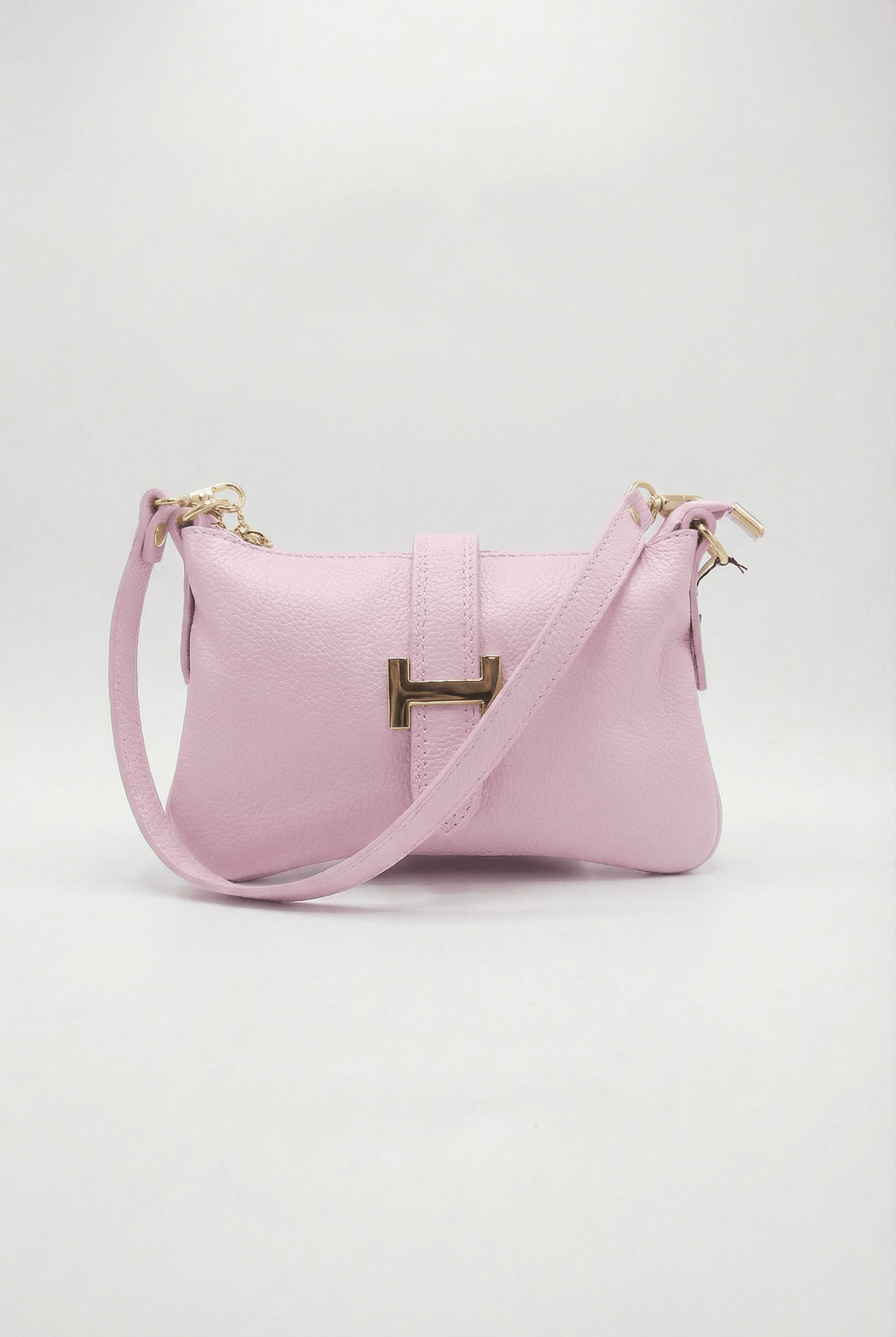 Emma & Rose Cape Town Zandri genuine leather shoulder bag, stylish black leather purse with adjustable strap and minimalist design.