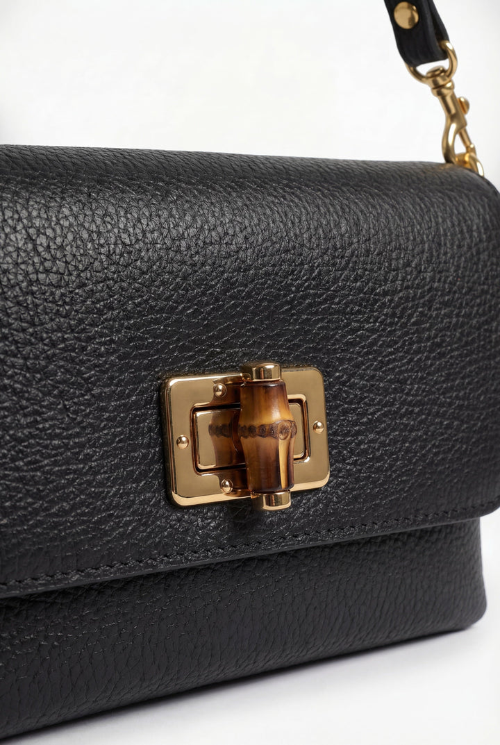 Emma & Rose Cape Town Rozanne™ genuine leather shoulder bag with sleek closure, stylish and durable for everyday use.