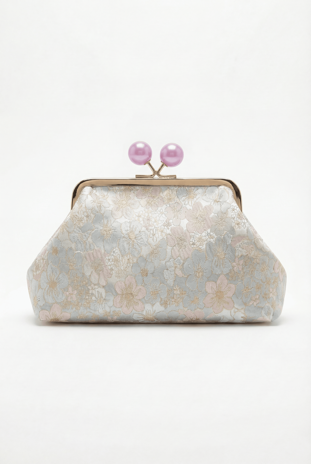 Emma & Rose Cape Town Simone™ elegant clutch bag closure with gold-toned clasp and sleek design for stylish evening accessories.