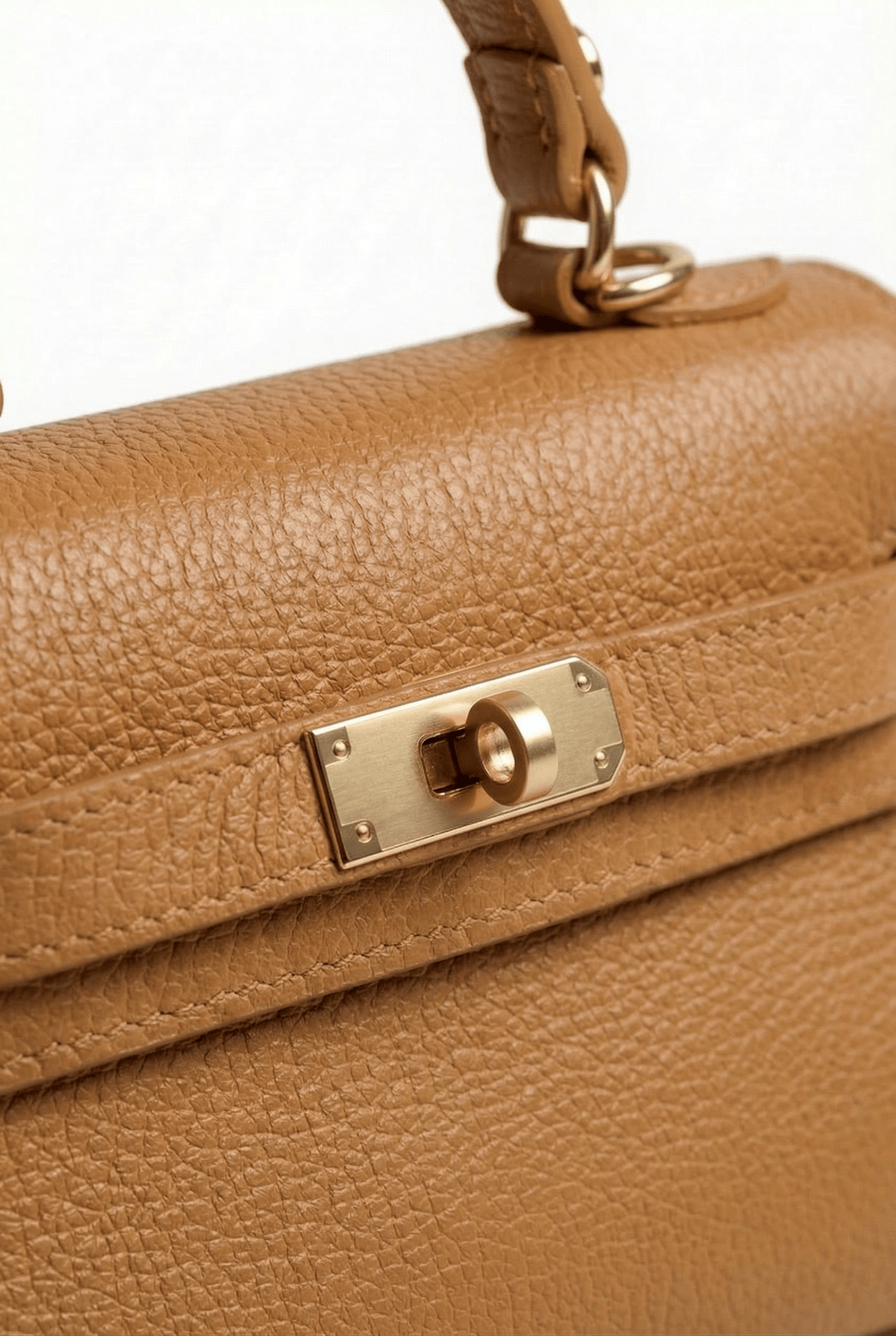 Emma & Rose Cape Town Handheld™ Mini Bag, stylish black borse with sleek design and compact size for everyday use.