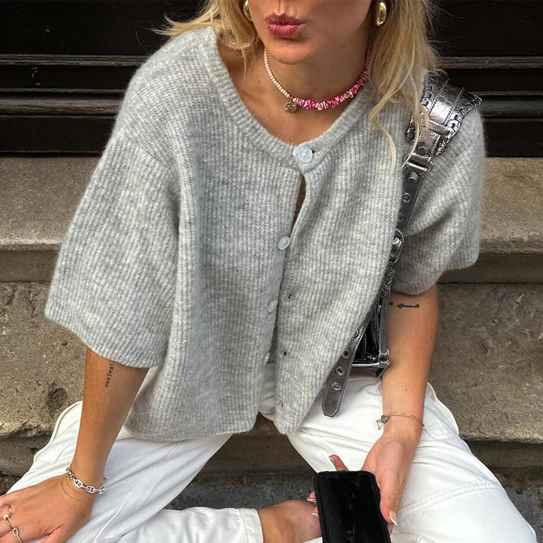Yara - Streetwear Vest with Short Sleeves