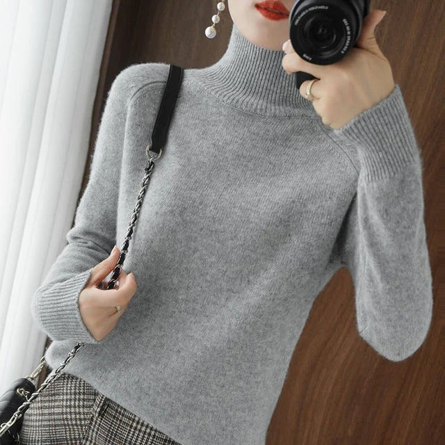 Ladies Knitted Turtleneck – Autumn/Winter
