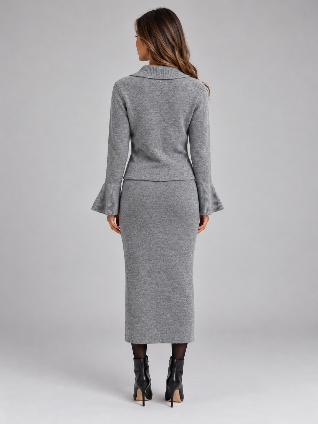 Women’s Knitted Co-Ord Set, view 2 - Elena Harper