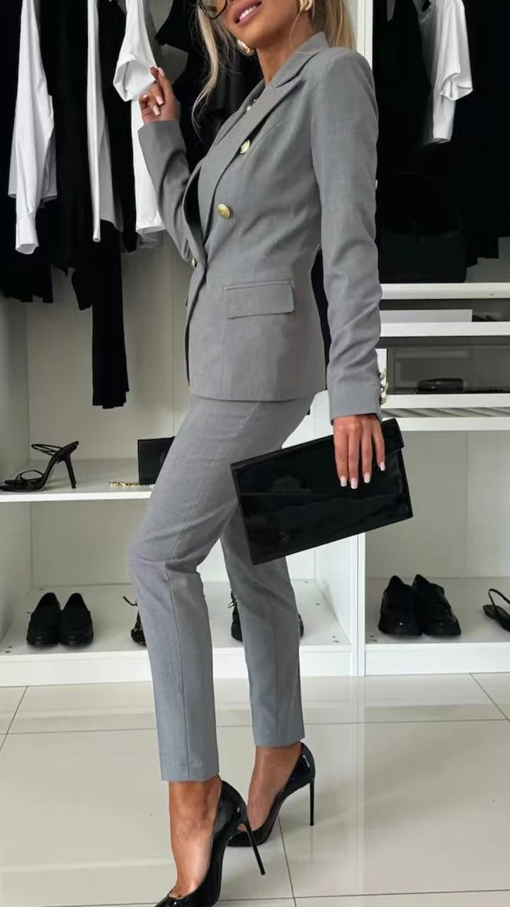 Amiyah Women's Slim Suit, Classic & Elegant - Elena Harper