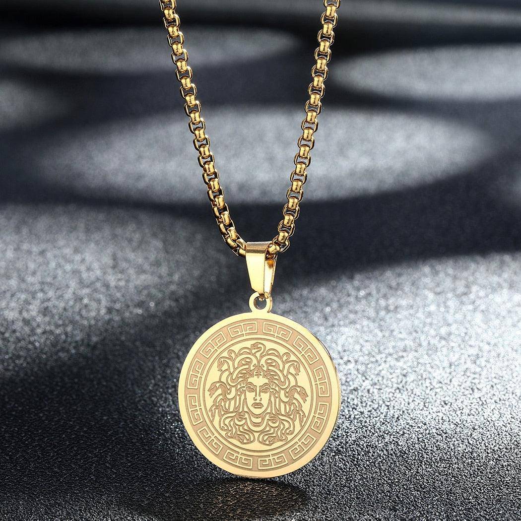 Emma & Rose Manhattan Rafael™ Athena Chain in gold, elegant jewelry featuring a sleek gold chain design.