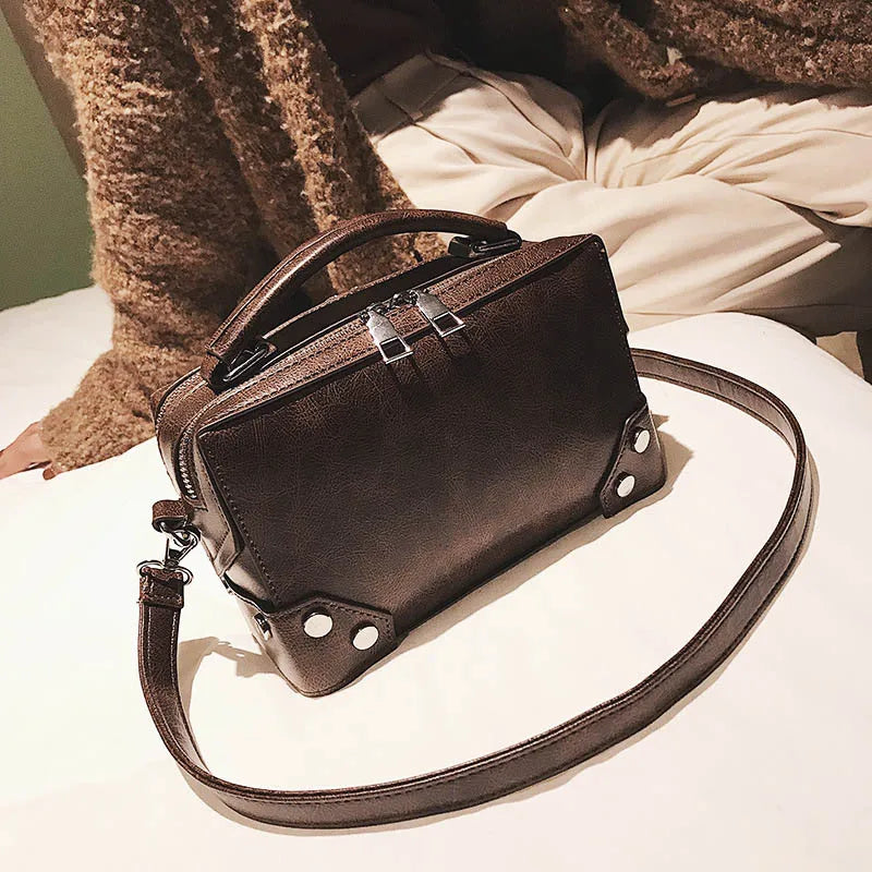 Jasmijn - Vintage Leather Shoulder Bag