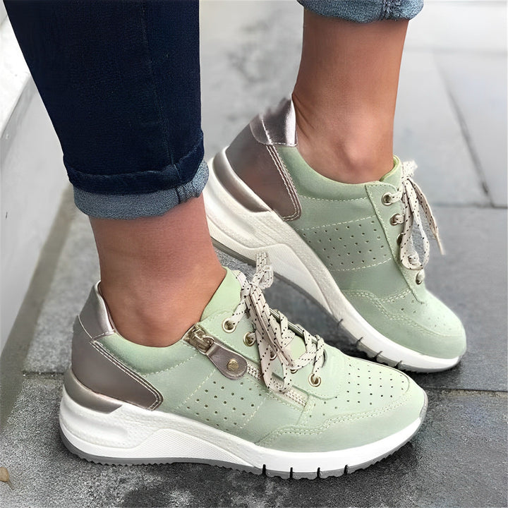AURO - Tennis with Style