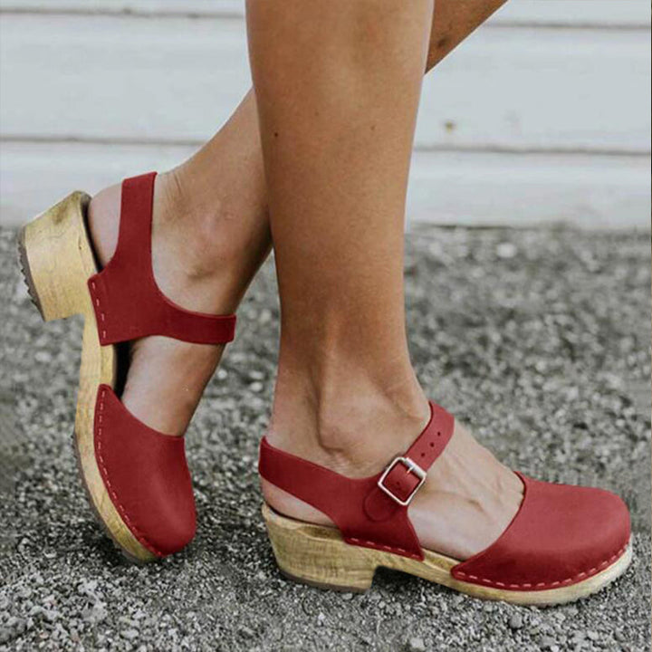 Sara | Orthopaedic wedge sandals with buckle strap