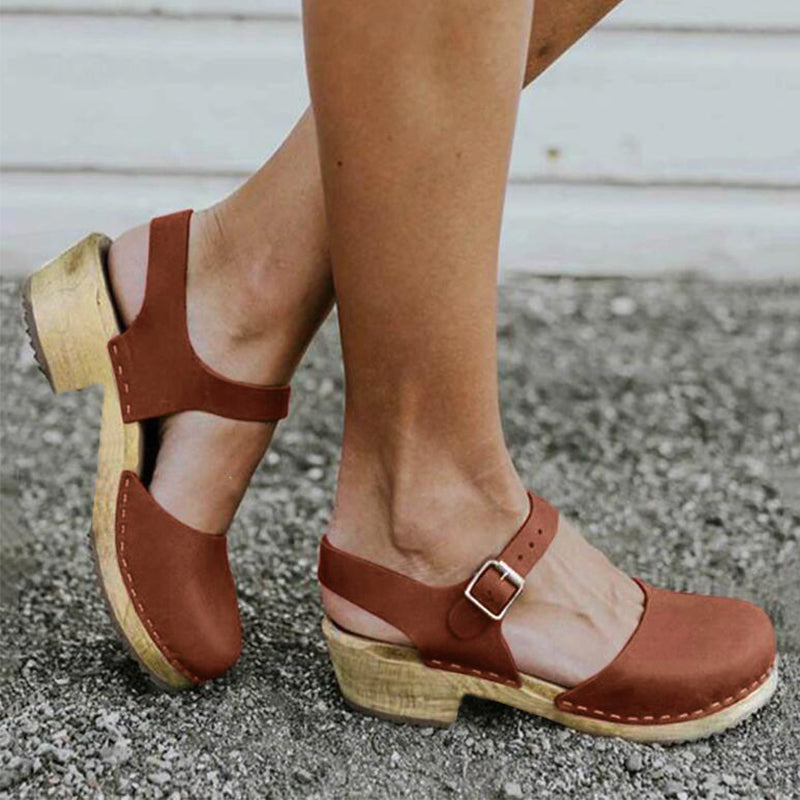 Sara | Orthopaedic wedge sandals with buckle strap