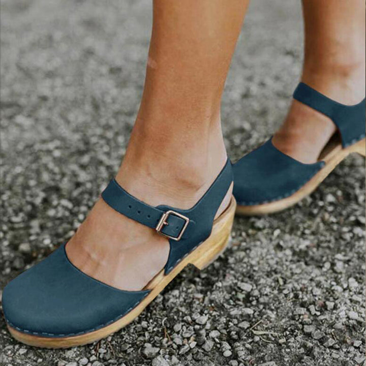 Sara | Orthopaedic wedge sandals with buckle strap