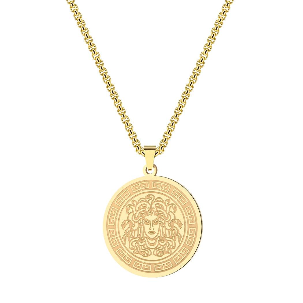 Emma & Rose Manhattan Rafael™ Athena Chain in gold, close-up of the sleek, elegant gold necklace with intricate chain links.