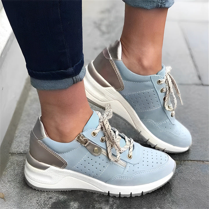 AURO - Tennis with Style